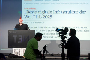 Trotz alledem: Lobo-Redner (Foto: Gregor Fischer / CC-BY 2.0)